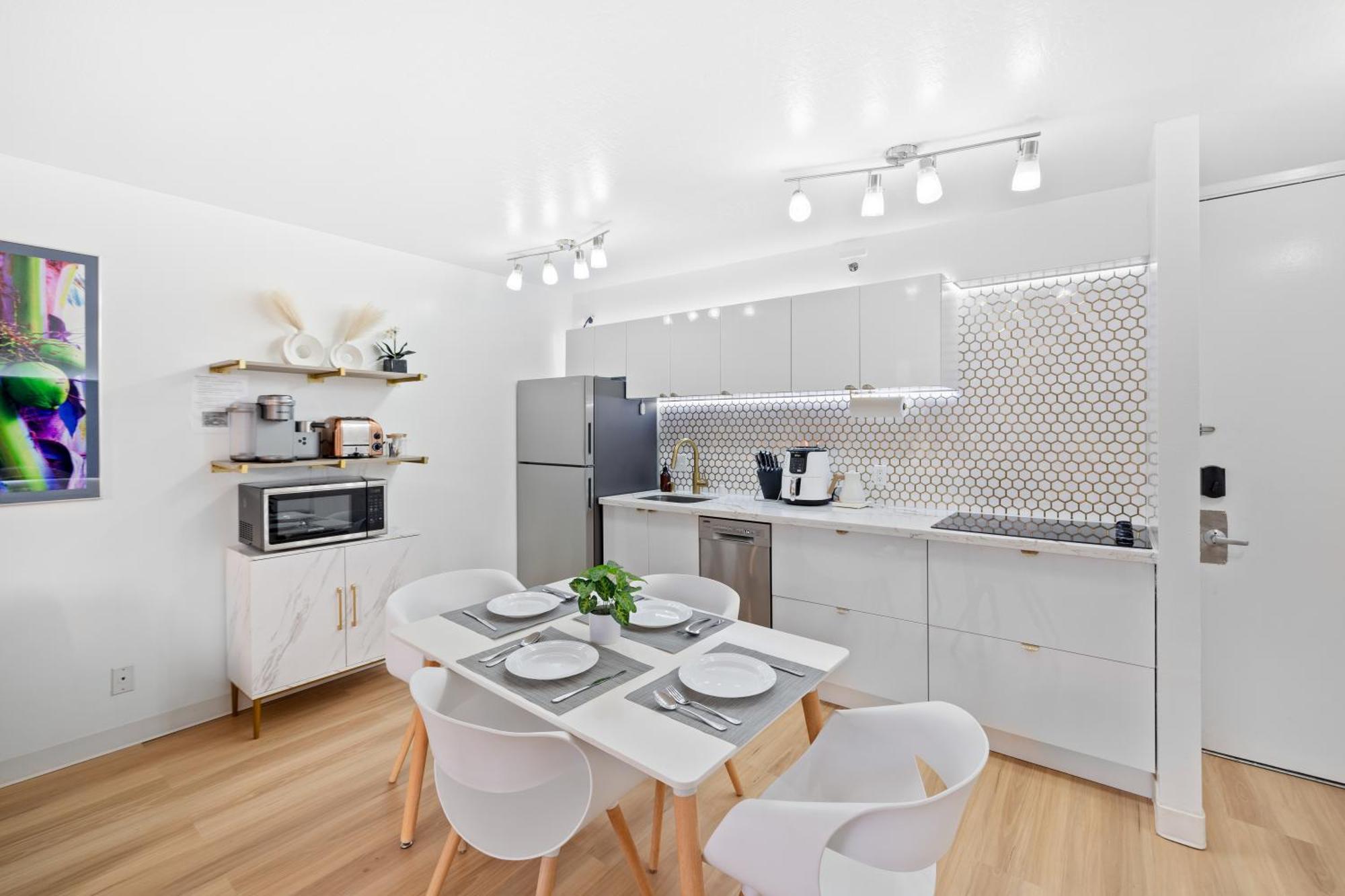 הונולולו Huge Patio Washerdryer 1 Bedroom Banyan Free Parking 5 Min To Beach מראה חיצוני תמונה